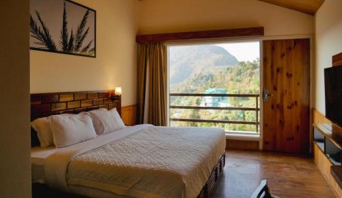 Double Room with Mountain View