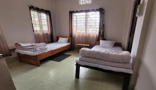 Basic Triple Room
