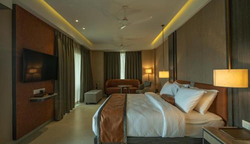 King Room with Balcony