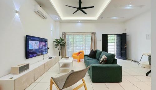 Four-Bedroom Vacation Home