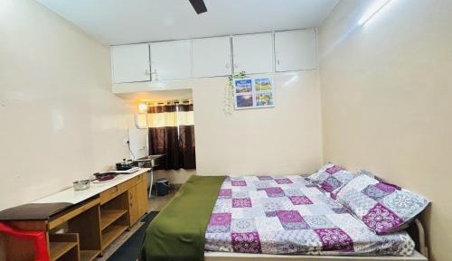 Deluxe Room (2 Adults + 1 Child)