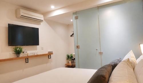 Standard King Room