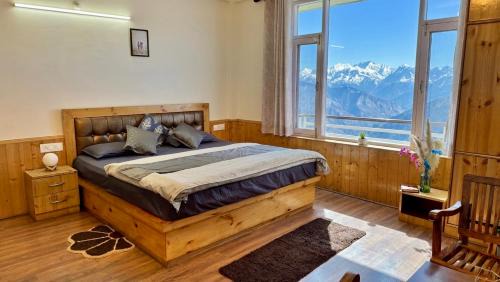 King Room with Balcony