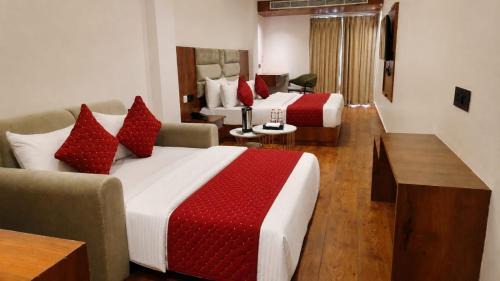 Deluxe Double Room with Balcony