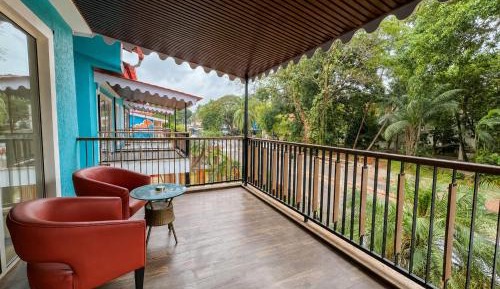 Garden Side Room