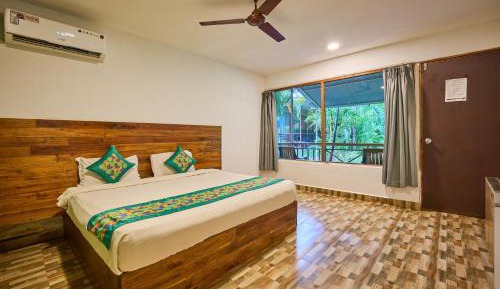 Standard Room with Lawn view