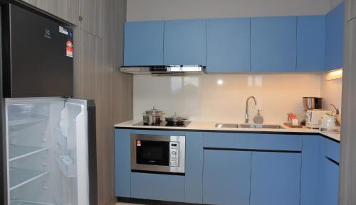 Three-Bedroom Apartment with Ocean View