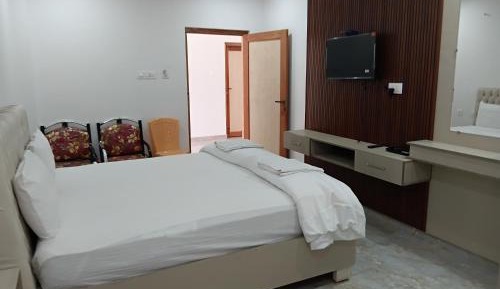 Standard King Room