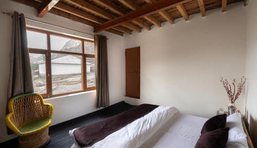 Double Room with Mountain View