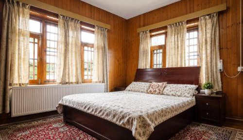 Two-Bedroom Townhouse
