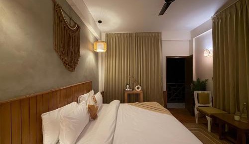 Deluxe Double Room with Balcony