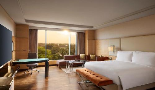 Luxury Suite with complimentary Breakfast & Club access with unlimited IMFL Beverages 5PM to 7PM. 25% F&B discount at JW Café, Saffron, and  XO