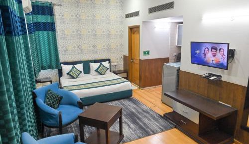 Two-Bedroom Apartment with Balcony