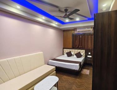 Deluxe Double Room with Extra Bed