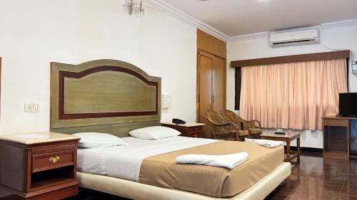 Double Room with Pool View