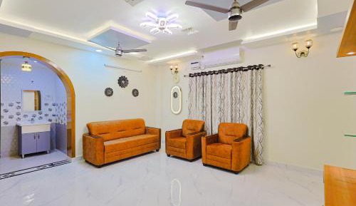 Deluxe Double Room (2 Adults + 1 Child)