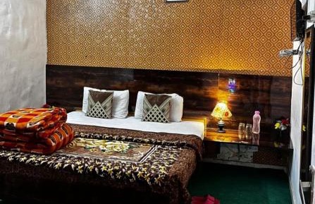 Deluxe Double Room with Shower
