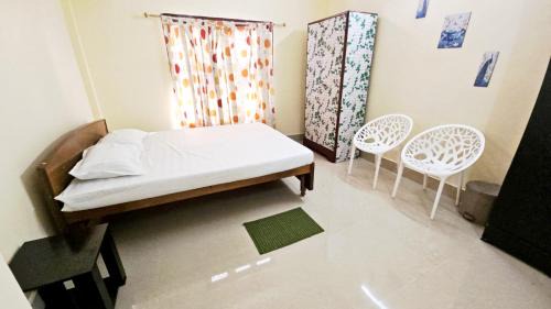 Double Room with Shared Bathroom