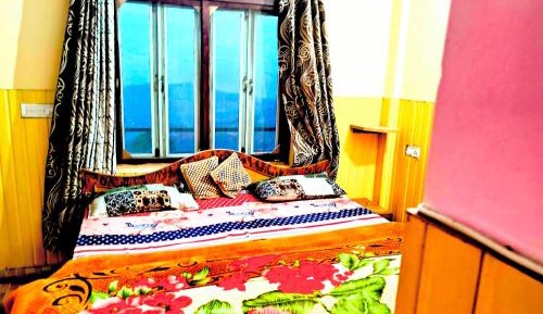 Superior Double or Twin Room with Mountain View