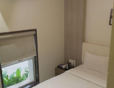 Small Single Room