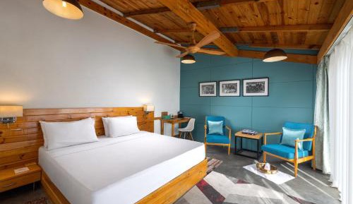 Deluxe Double or Twin Room