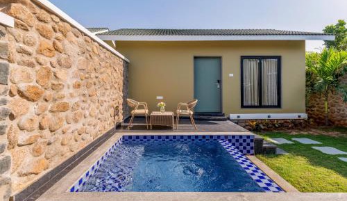 Luxury Garden View Private Pool Villa With Sit-Out