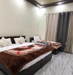 Triple Room with Private Bathroom