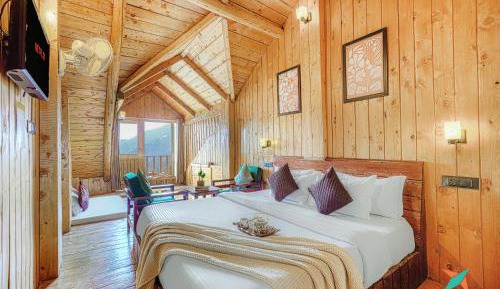 Deluxe Room (with balcony)