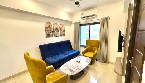 One-Bedroom Apartment with View