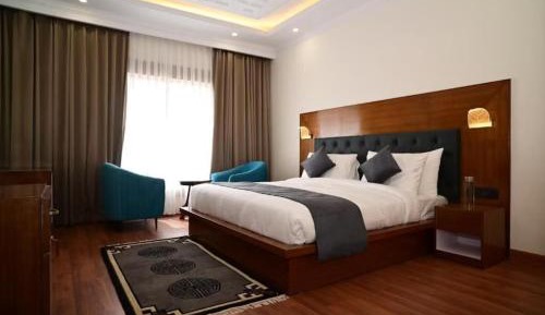 Deluxe Double Room with Balcony