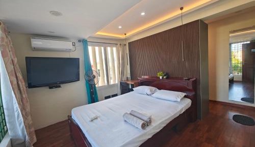 Queen Room with Garden View