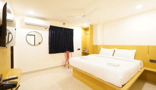 Standard Queen Room