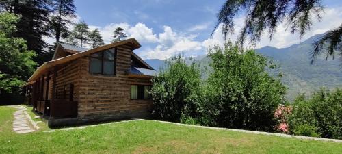 Quadruple Room with Mountain View