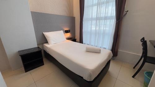 Single Room Window