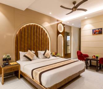 Premium Double Room with one way Airport Transfer