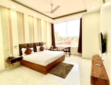 Superior Double or Twin Room with City View