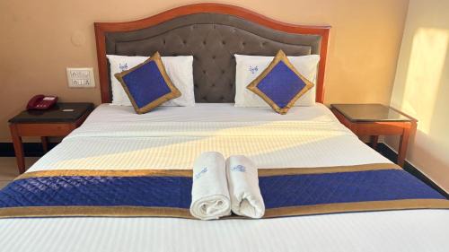 Deluxe Double Room (2 Adults + 1 Child)