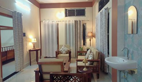Deluxe Suite