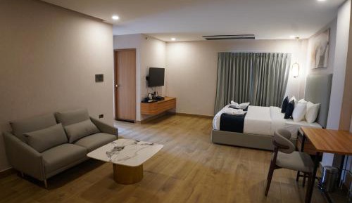 Studio Suite with Kitchenette