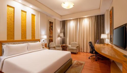 Business Room with Two Way Airport Transfers and 15% discount on Food and Soft beverage 