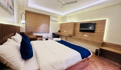 Apartment with City View