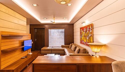 One-Bedroom Apartment with Garden View