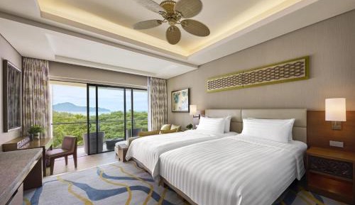 Garden Wing Deluxe Twin Room with Sea View