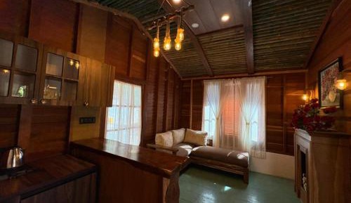 King Room with Mountain View