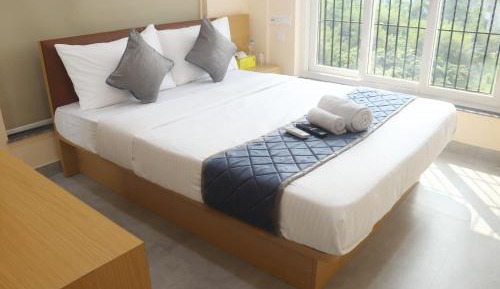 Deluxe Queen Room