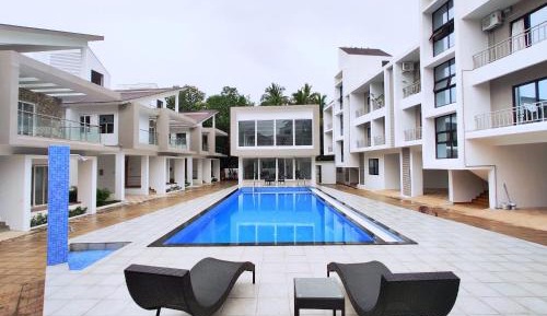 One-Bedroom Apartment with Balcony