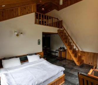 Quadruple Room with Mountain View