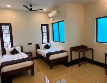 Classic Quadruple Room