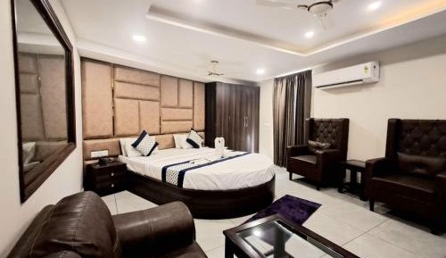 Large Double Room