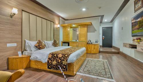 King Room with Mountain View